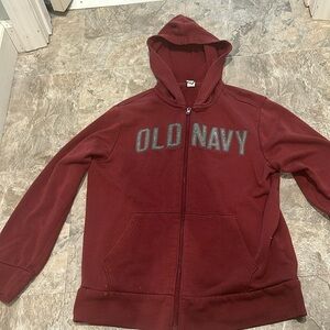 a maroon old navy sweatshirt